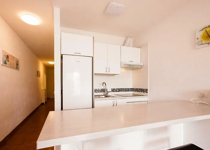 Apartamento Avenida De Pueblos 16 *