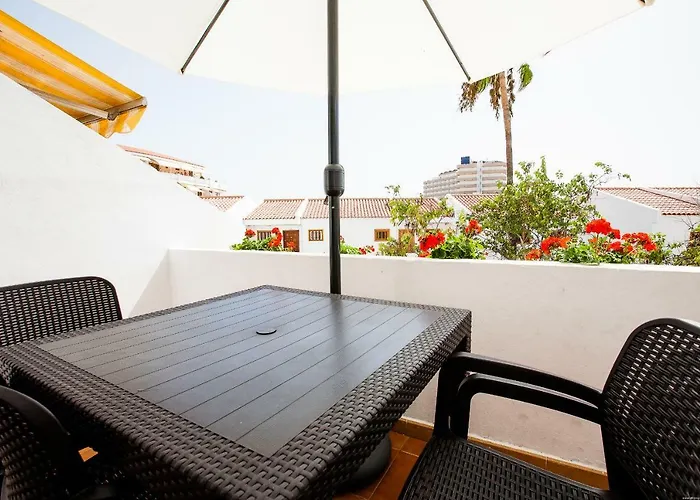 Avenida De Pueblos 16