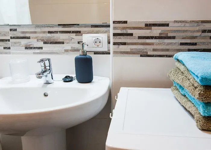 Avenida De Pueblos 16 Διαμέρισμα *